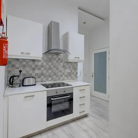 Stylish 1br Steps To The Promenade * Слима