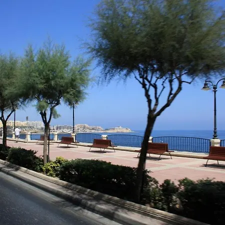 Stylish 1br Steps To The Promenade * Слима